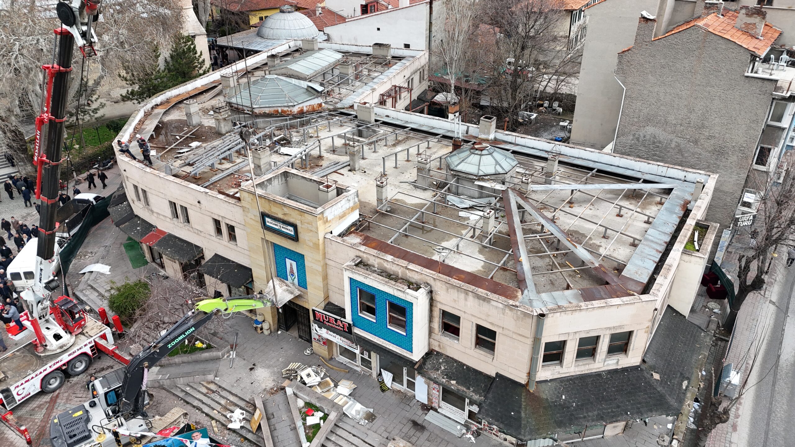 ULU CAMİİ İŞ MERKEZİ YIKILDI 30 AĞUSTOS İŞ MERKEZİ AÇILDI