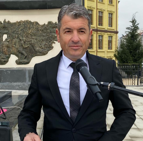SİZİN DE İLK İCRAATINIZ ÇİÇEKÇİ ESNAFINI ZORA SOKMAK OLDU