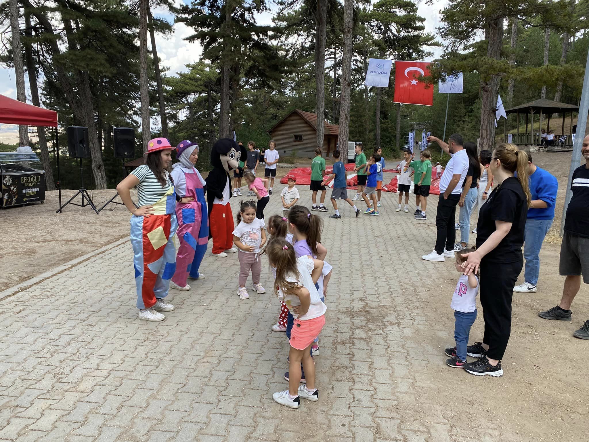 KÜGİAD, GELENEKSEL AİLE PİKNİĞİNDE BULUŞTU