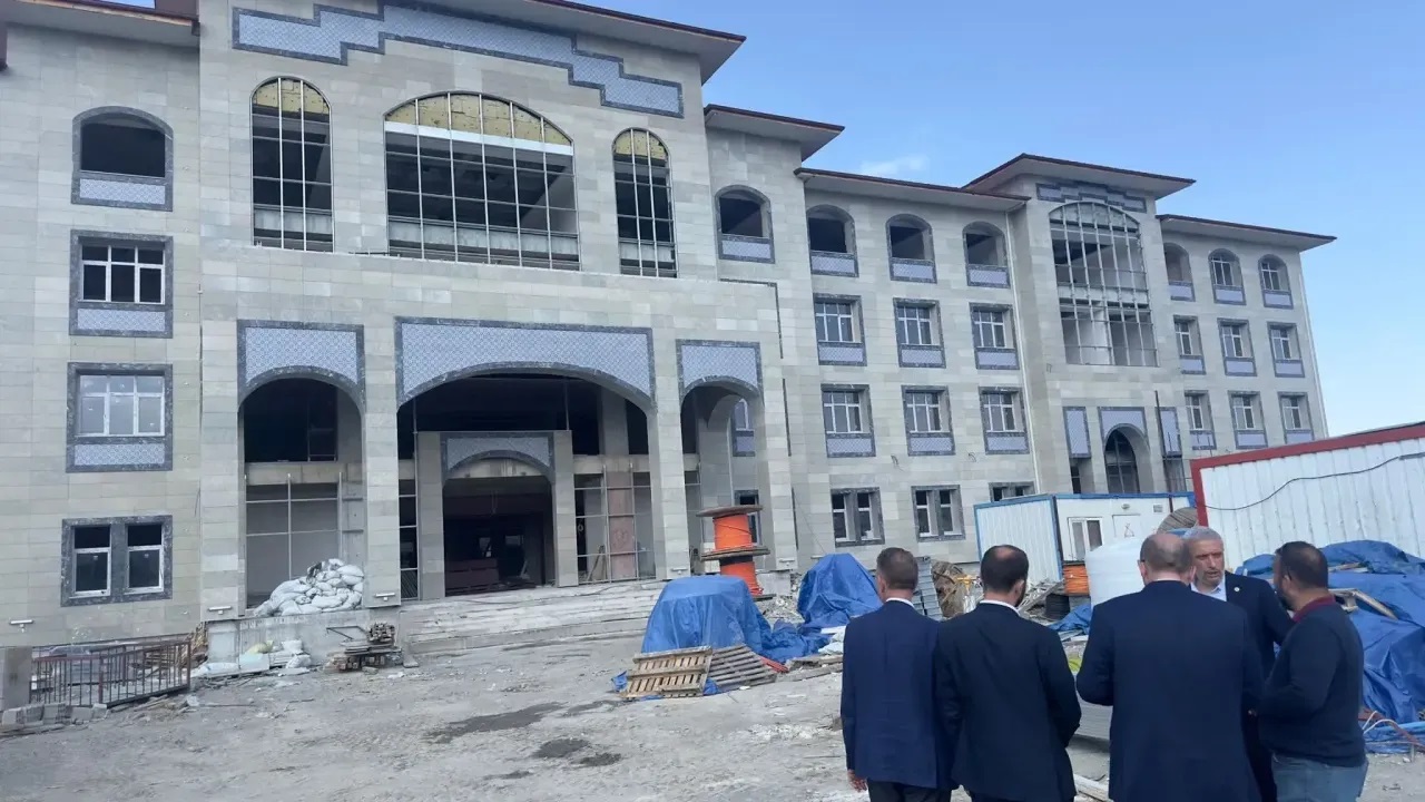 KÜTAHYA ADLİYE SARAYINI 3 AY SONRA  KAZANDIRACAĞIZ