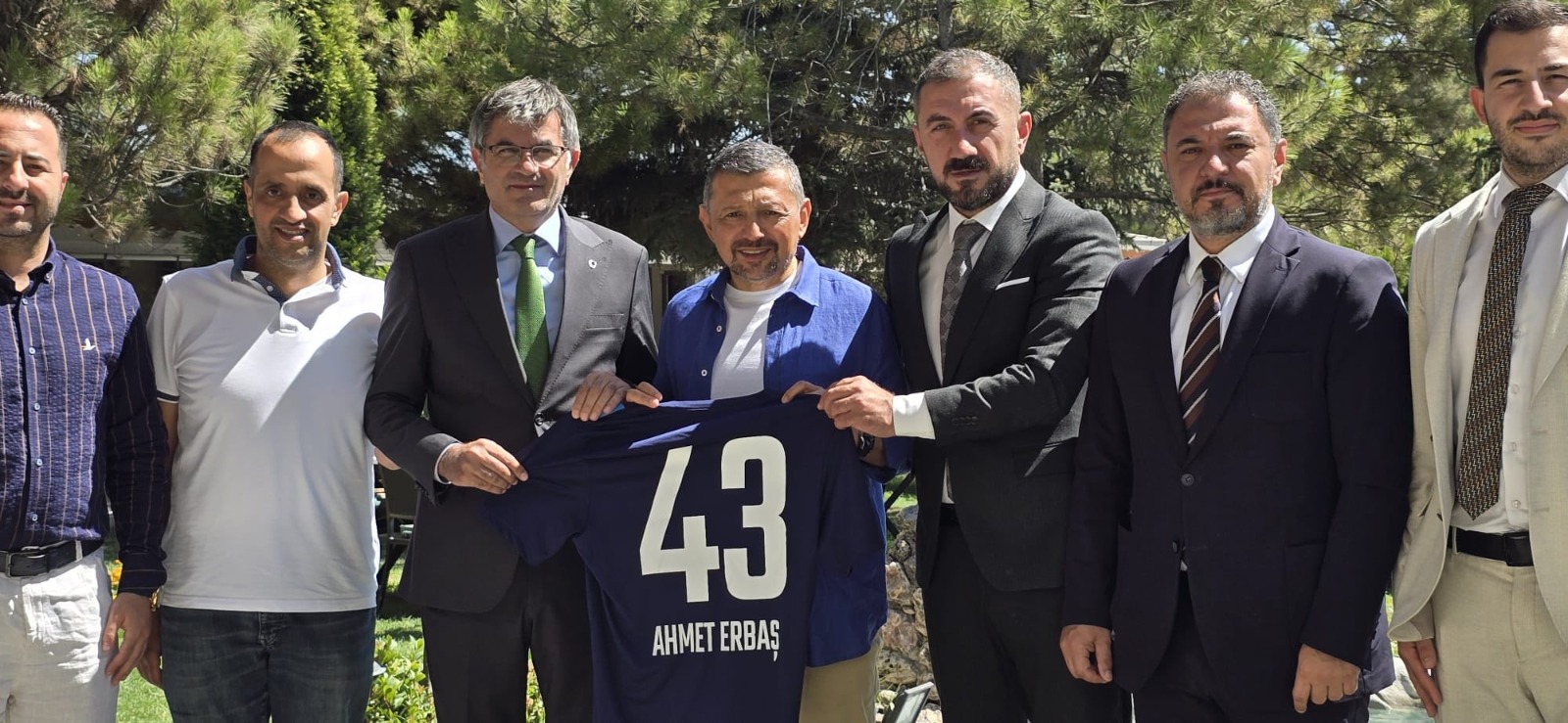 MİLLETVEKİLİ ERBAŞ’TAN KÜTAHYASPOR’A 1 MİLYON TL YARDIM