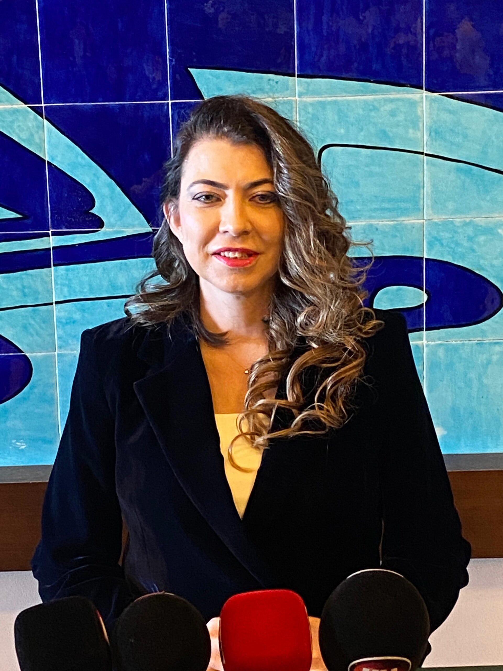 Nida Olçar’dan Çiniciler Çarşısı’ndaki İkili Yönetime Sert Tepki