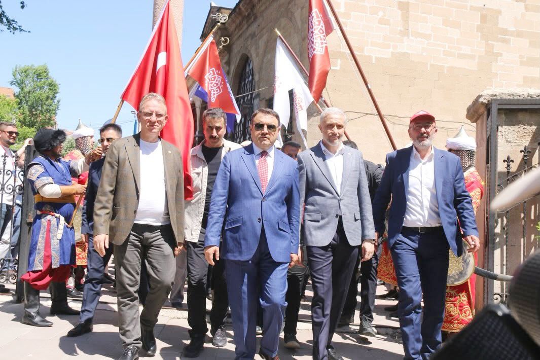 KÜTAHYA’NIN KALBİ GERMİYAN FESTİVALİ’NDE ATTI