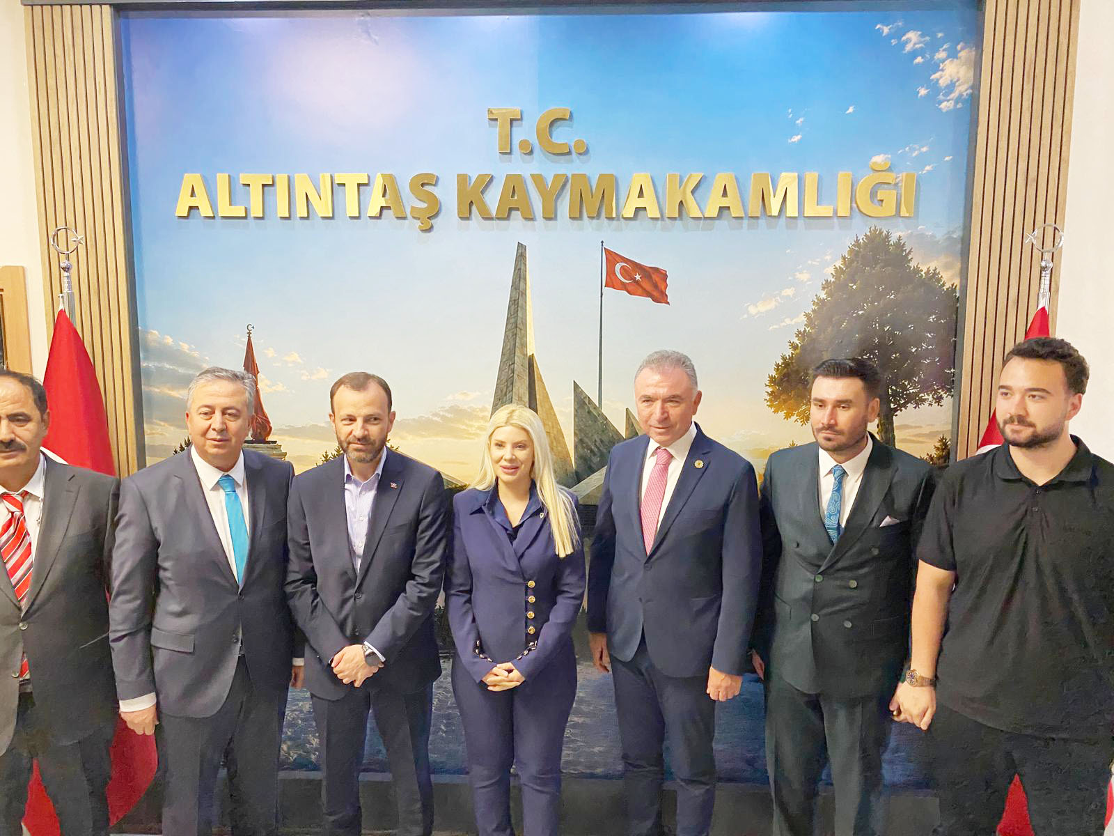 NG Grup’tan Altıntaş ve Dumlupınar’a çıkarma